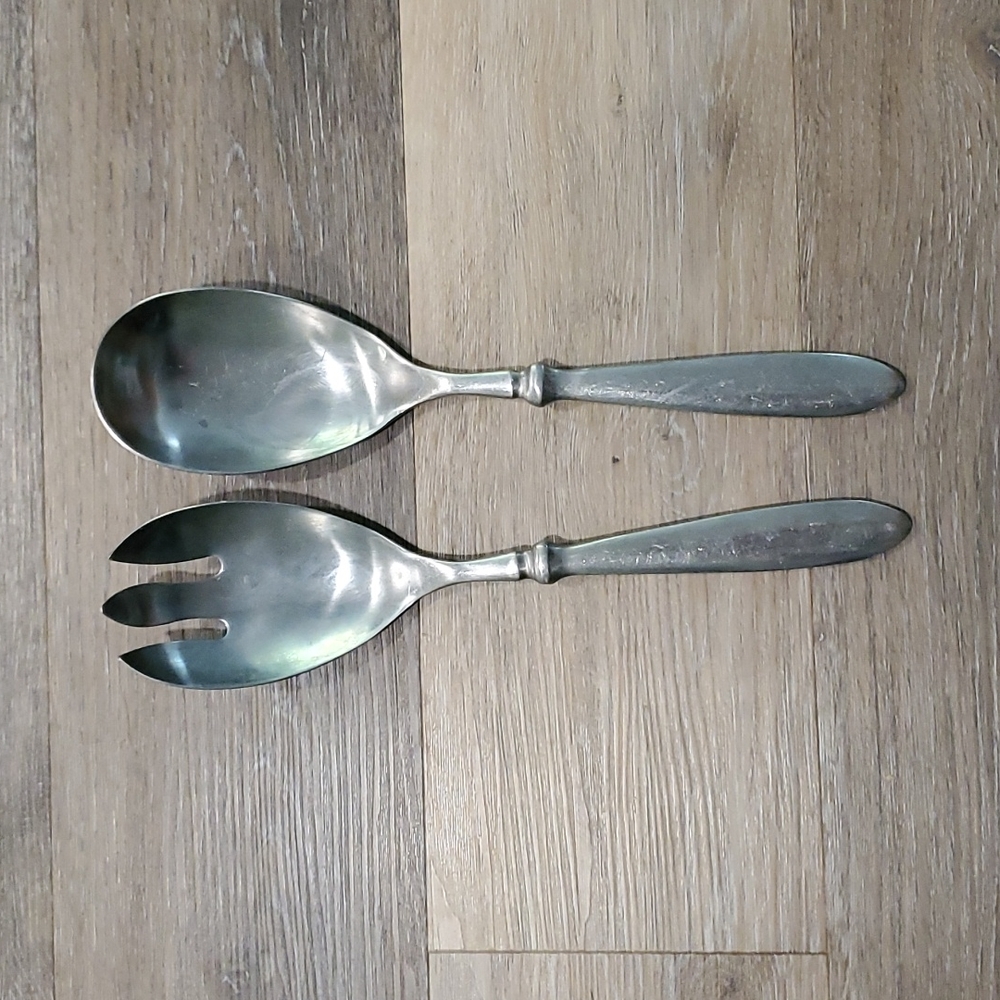 Hampton Signature Serving utensils.